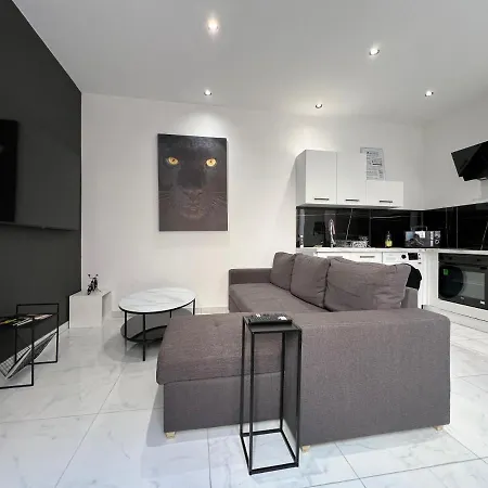 Bel T3 Centre Appartamento Nîmes